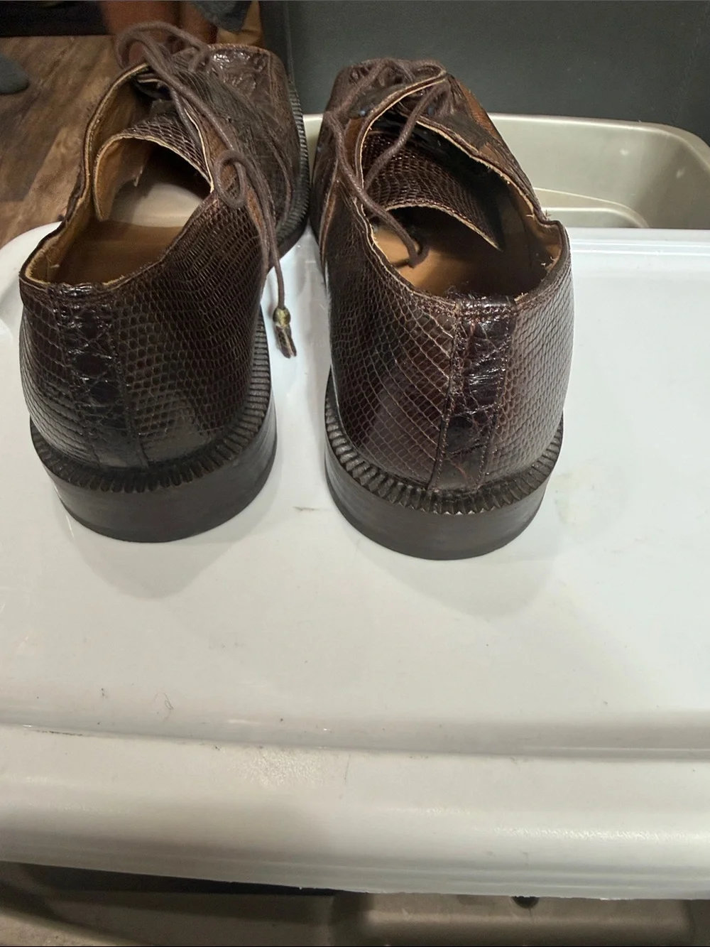 Brown Croc-Texture Lace-Up Derbys - Men's Dress Shoes